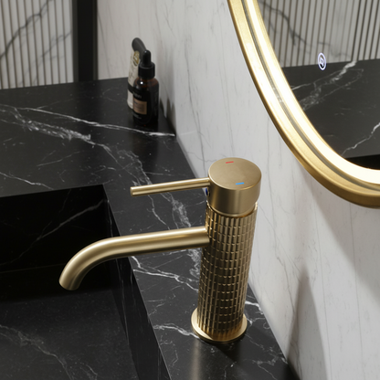 Angelica wastafelkraan op blad - geborsteld goud