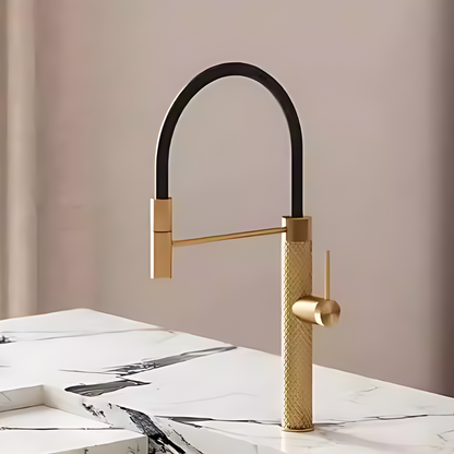 Angelica semi-professionele keukenkraan – uittrekbare spray – geborsteld goud