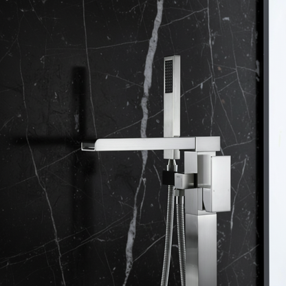 Lisandro Vrijstaande Badkraan – Watervaluitloop – Geborsteld nikkel