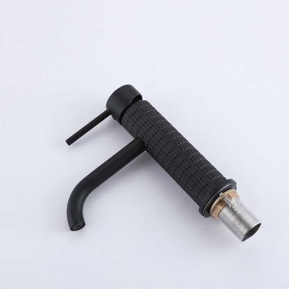 Angelica wastafelkraan op blad – matzwart