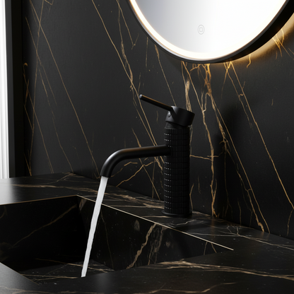 Angelica wastafelkraan op blad – matzwart