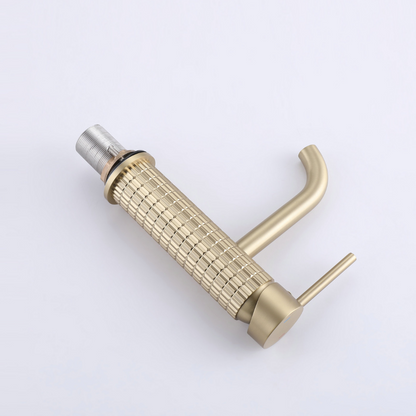 Angelica wastafelkraan op blad - geborsteld goud