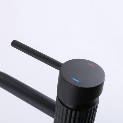 Angelica hoge wastafelkraan - matzwart